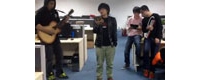 【拍客】另类歌曲翻唱 2B青年快乐多