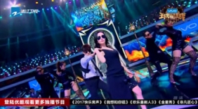 李小璐上演黑色诱惑 性感热舞