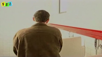 恶搞路人上厕所