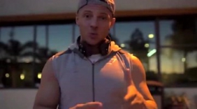 Steve Cooks健体训练课堂肱二头肌训练