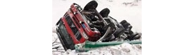 【拍客】吉林降雪路滑造成连环车祸