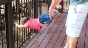 这么萌的宝宝，太可爱了！分分钟想亲她！