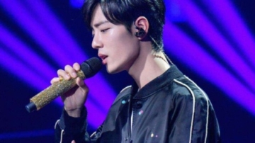 肖战深情献唱《我真的受伤了》，这眼神真的无法直视，太伤感了！