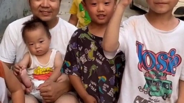 搞笑萌娃：金蛋里面的大惊喜