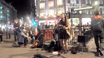 外国人少系列，公共场合蜘蛛恶搞恶作剧