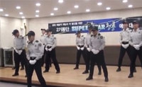【拍客】韩国警察超帅舞蹈bigbang的