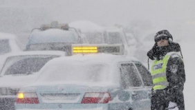 实拍新疆降雪超50个小时  积雪突破历史极值