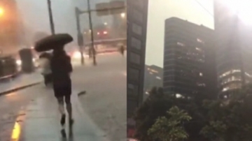 实拍成都暴雨雷电交加 街边路灯亮起正午如同黑夜