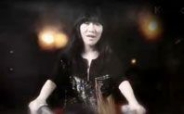 美女原创MV《我在人民广场吃炸鸡》