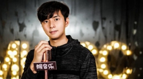 磁性男声翻唱张信哲《爱如潮水》经典情歌，再听依旧好听