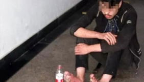 19岁少年玩网游6天6夜 夜宿草丛双脚腐烂