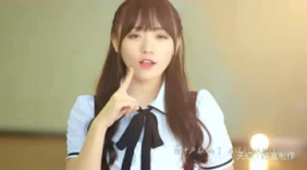 白色校服美女，热情舞蹈，太美了