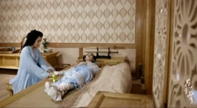 花千骨：小糖宝心疼骨头娘亲的样子太萌太可爱了!