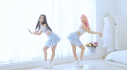 水蜜桃姐妹花诱人性感舞蹈