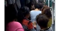 【拍客】大妈们火车上跳广场舞 地球人已经无法阻止他们了