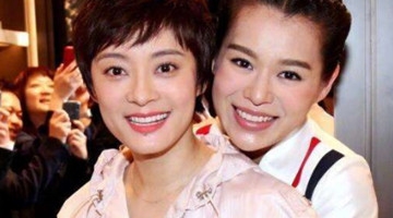 孙俪工作不忘子女，香港逛超市买零食