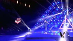 2017快乐男声：陈子轩深情到面部扭曲，引发全场合唱