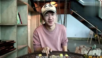 最贱铜人街头恶搞，吓懵路人