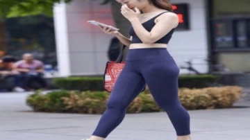 街拍美女：无意中遇见的美丽