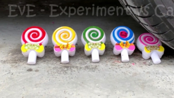 减压实验：牛人把玩具、水宝宝、糖果放在车轮下，好减压，勿模仿