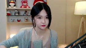 斗鱼阿冷温柔女声弹唱抖音热门歌曲 《白羊》，超好听！