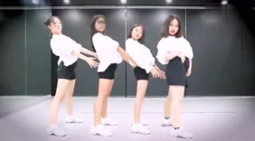 小美女们的创意编舞，这支舞蹈就是这么吸引人