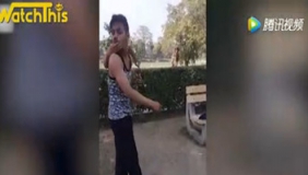 17岁巴基斯坦小哥身怀绝技 可随意让肩膀脱臼复位