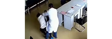 【拍客】网曝人民医院医生粗暴殴打女患者!