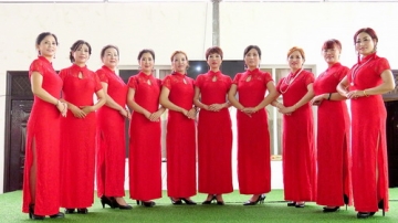 全球旗袍夫人四川广元总会宝轮分会 宝轮水乡旗袍姐妹秀荷花