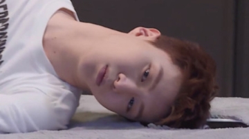 明星体验正骨，范丞丞痛到“回光返照”，这酸爽透过屏幕