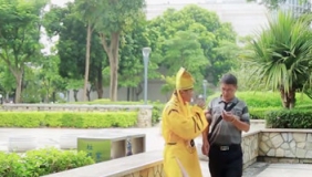 大姨妈恨不得把你塞回去