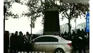 武汉：村官一声令下 渣土车大埋活人