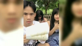 恶搞老婆和姐姐，这个弟弟真损