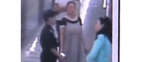 【拍客】监拍女子携危险品拒安检强行进站 拳打民警