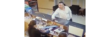 【拍客】愤怒！监拍两男宾馆闹事打砸