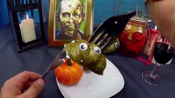 牛人吃可爱的泡沫南瓜创意搞笑假吃, 请勿模仿