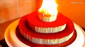 牛人庆祝生日和火柴过不去，高手在民间！