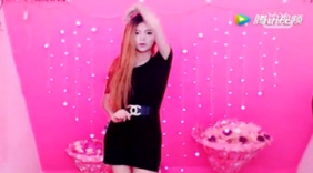 美女自拍，性感舞蹈，有木有