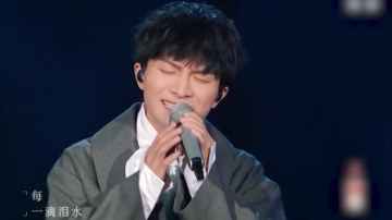 当周深翻唱《芒种》，开口瞬间变得高大上了，网红与明星的差距
