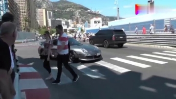 实拍摩洛哥街头的超跑, 超跑之城的称号不是盖的!