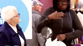 老人超市恶搞路人，吓坏了