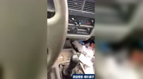 搞笑恶搞车友练车