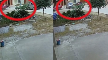 狠心！实拍：小孩横穿马路被车撞倒又遭碾压 肇事车辆直接逃逸