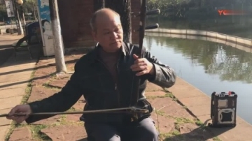 高手在民间 二胡独奏一首经典老歌《渴望》太好听了，听哭了！