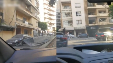 行车监控实拍：贝鲁特爆炸后，外围街区路上满是建筑物碎片