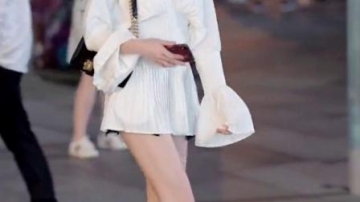 分享三里屯街拍穿搭，气质美女