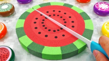 牛人脑洞大开，用太空沙制作“西瓜”，一刀下去太解压了！