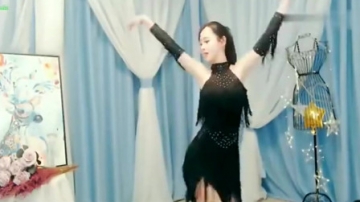 美女穿黑色蕾丝长裙热舞 ，身材超赞，看得不舍得眨眼！