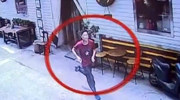 我们身边的正能量：听到女子呼救 全街人追贼