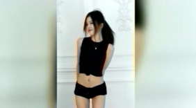 火辣身材超级美女热舞，千万不要错过了！